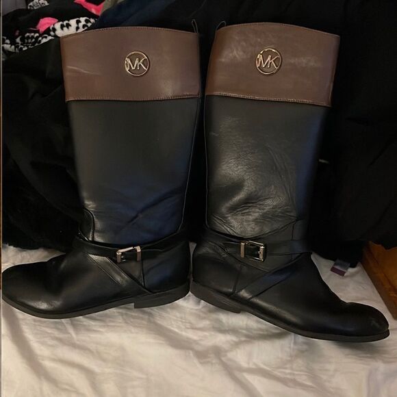 Michael Kors Emma two tone leather riding boots w/buckle/belt black sz 5 - Picture 2 of 12